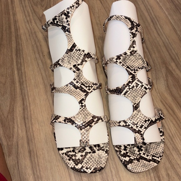 Snake Print Gladiator Sandals - Picture 5 of 7